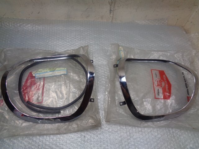 トヨタ 2000GT フォグランプ カバー リム パネル フレーム 純正拍卖