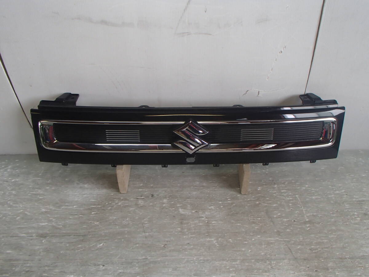 MH35S/MH55S ワゴンR FX・FA 純正 フロント グリル カメラ付用 71741-63R1・71740-63R11 【24-897】拍卖