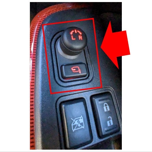 ◆新品 未使用 純正部品 スズキ キザシ ドアミラー スイッチ イルミ 点灯 SUZUKI 流用 スイフト スポーツ カスタム ドレスアップ パーツ◆拍卖