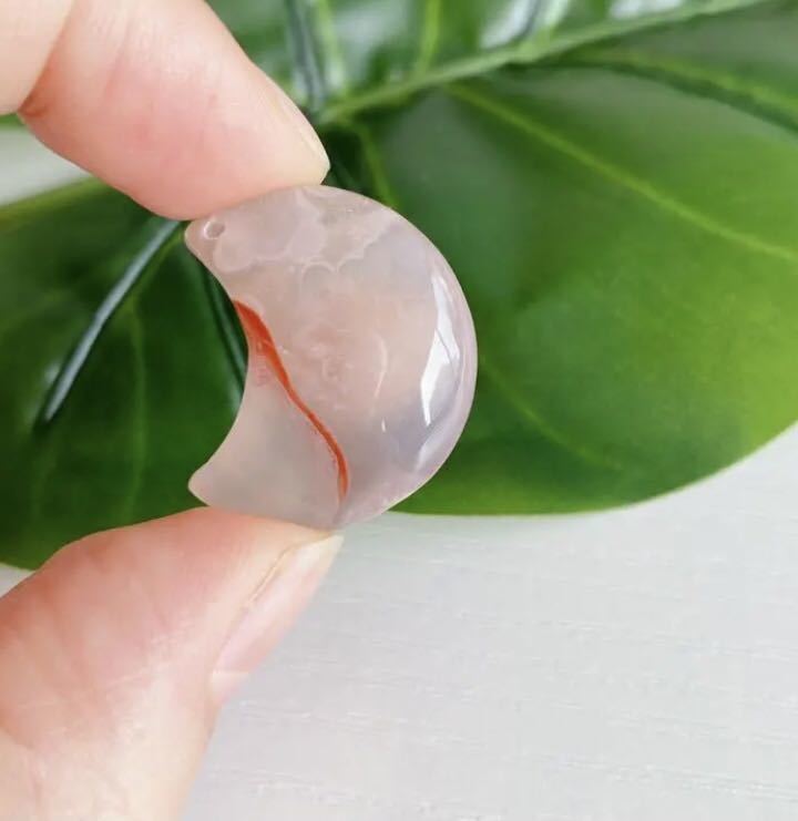 桜瑪瑙 ルース ペンダントトップ 珍しい 月形 天然石 パワーストーン NP65拍卖