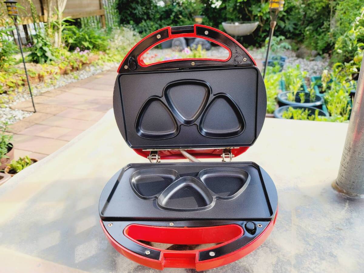 ジャンク品 3 in ホットサンドメーカートリプレ XES-333RD 焼きおにぎり 通電確認済拍卖