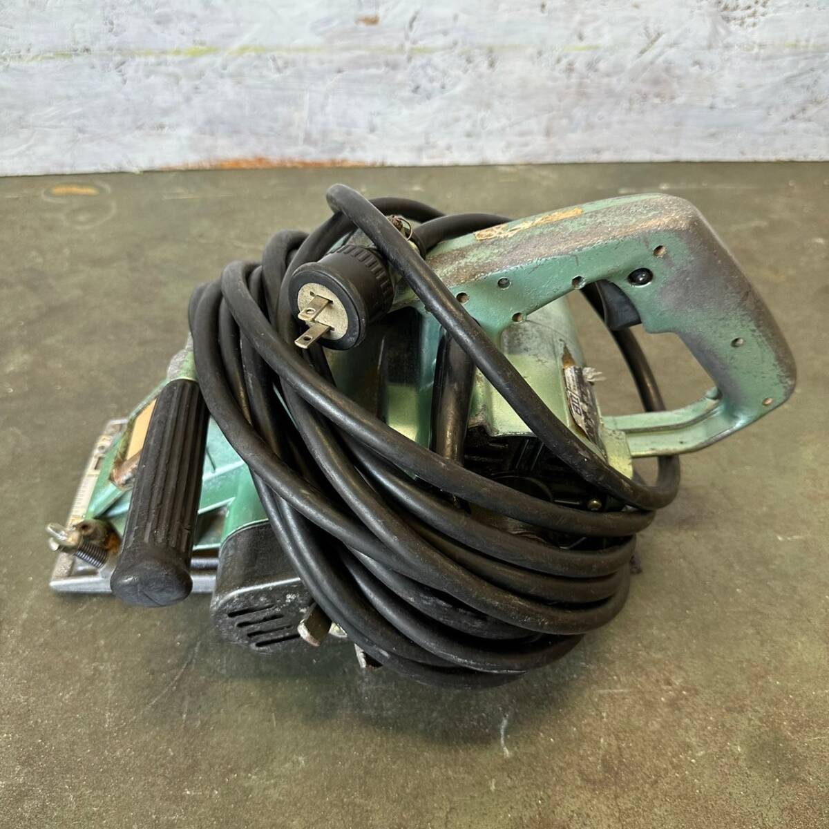 【日立工機】 日立 ブレーキ付仕上溝切 46ミリ 100V 建築 現場 ハイコーキ DIY Y0112拍卖