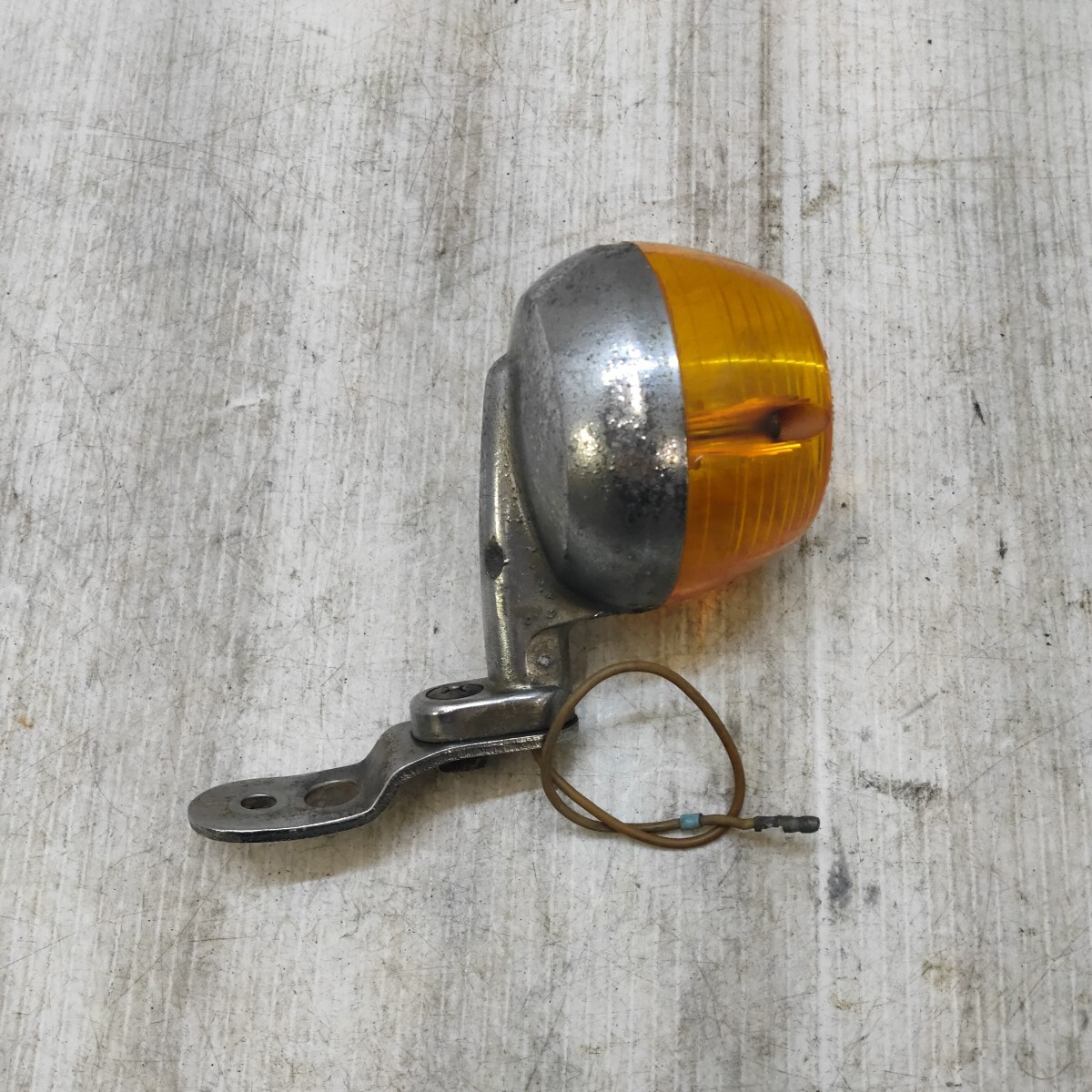 【0607-36】 ホンダ CB50 CB50JX? CB50S? 純正リアウインカー 当時物拍卖