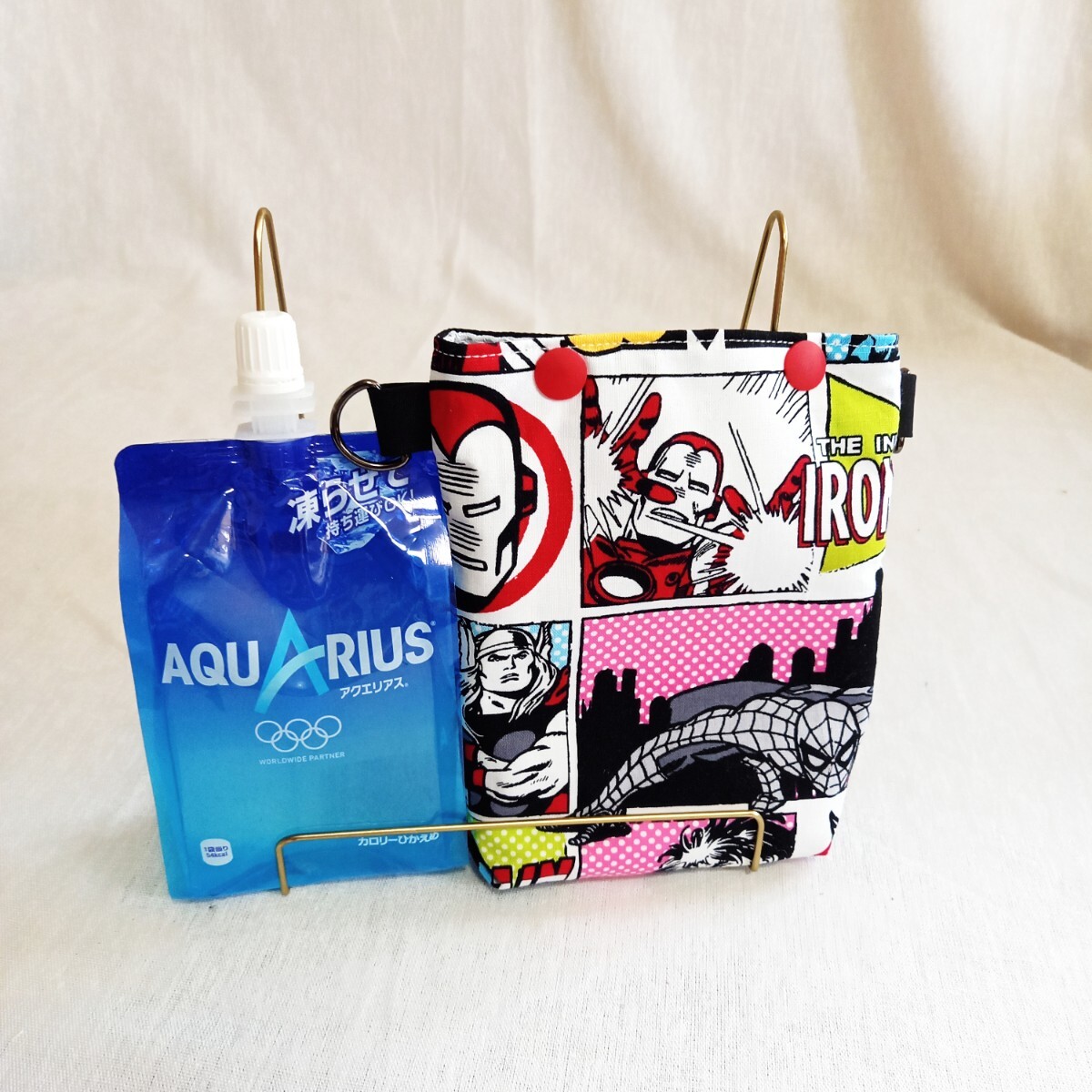 手作り☆保冷保温パウチ飲料ケース☆300g対応☆アベンジャーズ☆アイアンマン☆スパイダーマン拍卖
