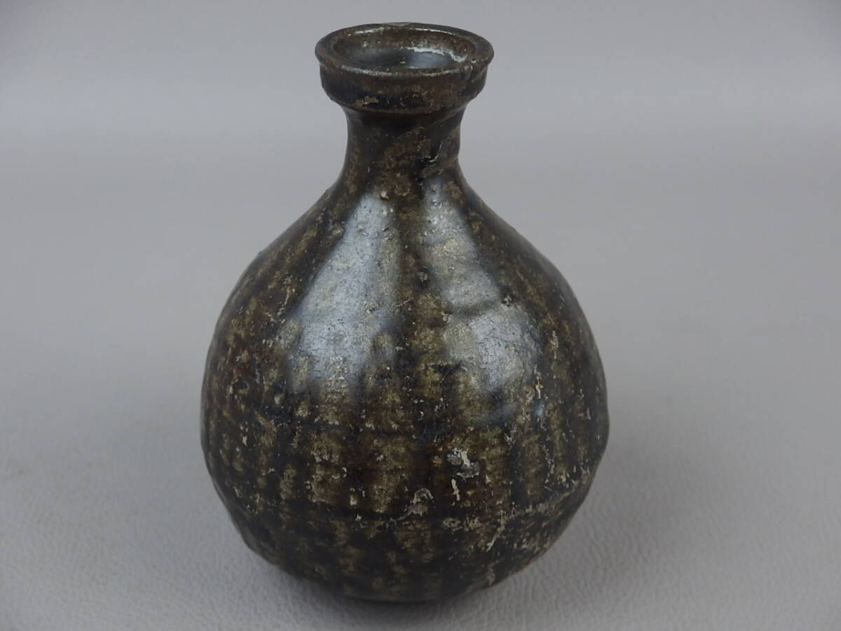 【骨董・茶道具】★李朝 高麗★★黒高麗徳利 fm047vyl.8 酒器 朝鮮美術拍卖