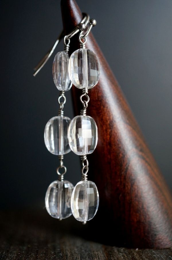 サージカルステンレス ピアス 353 クリスタルクォーツ(水晶)3連 金属アレルギー対応金具使用拍卖