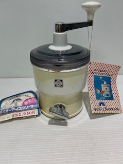 1970年代にタイガー魔法瓶から発売◆タイガー アイスクリーマー 未使用 昭和レトロ 昔ながらの手作りレシピあり★ №199拍卖