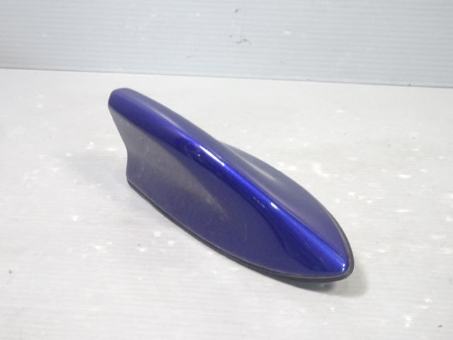 ヤリス 6AA-MXPH10 アンテナ 86760-K0010 ハイブリッドG 49020km 美品 1kurudepa拍卖