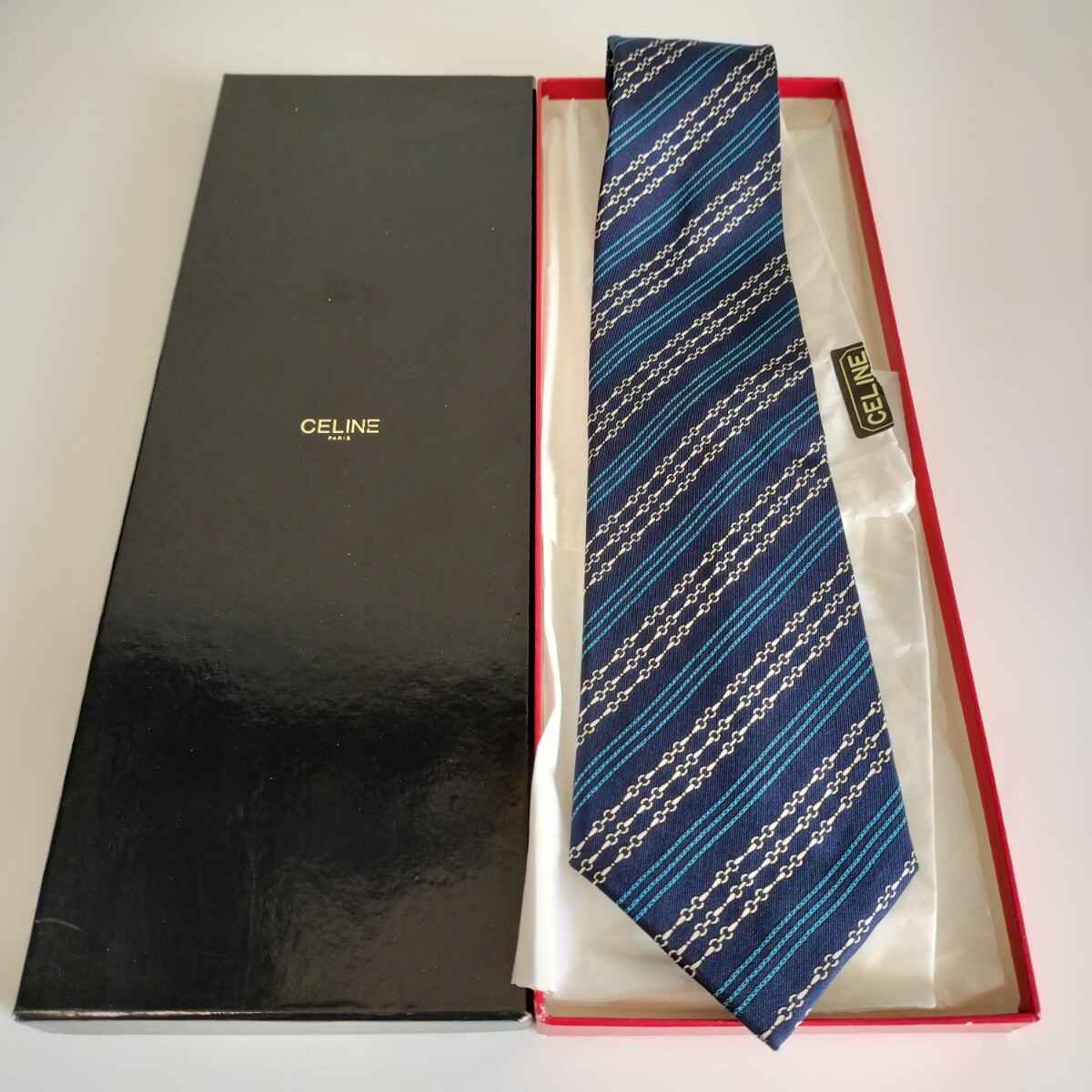CELINE(セリーヌ)ネイビーチェーンストライプデザインネクタイ拍卖