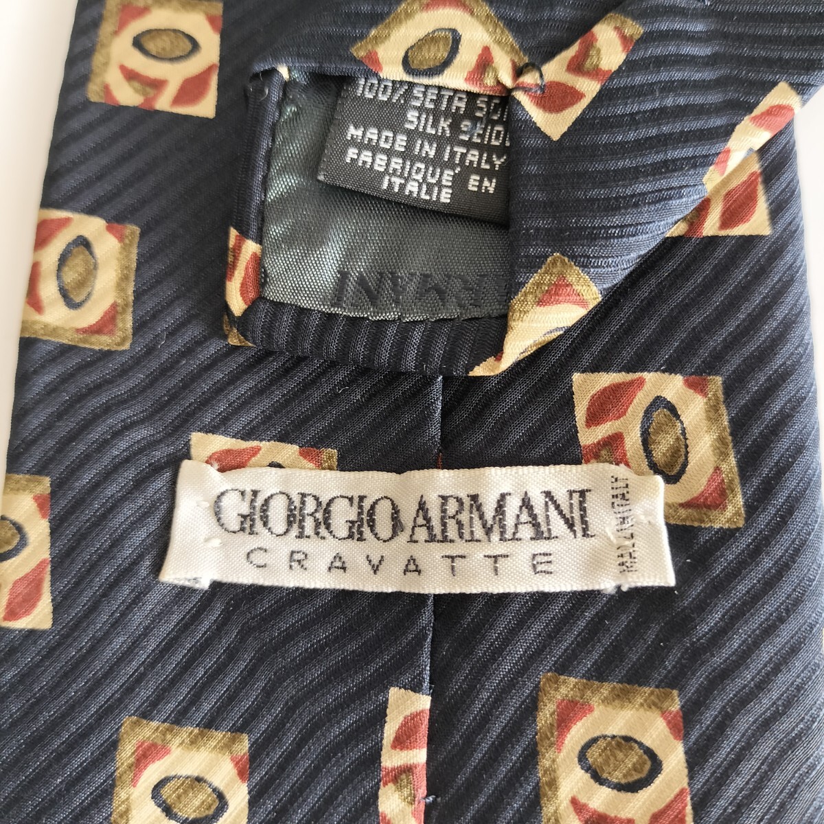 GIORGIO ARMANI(ジョルジオアルマーニ)黒紺ストライプ四角のネクタイ拍卖