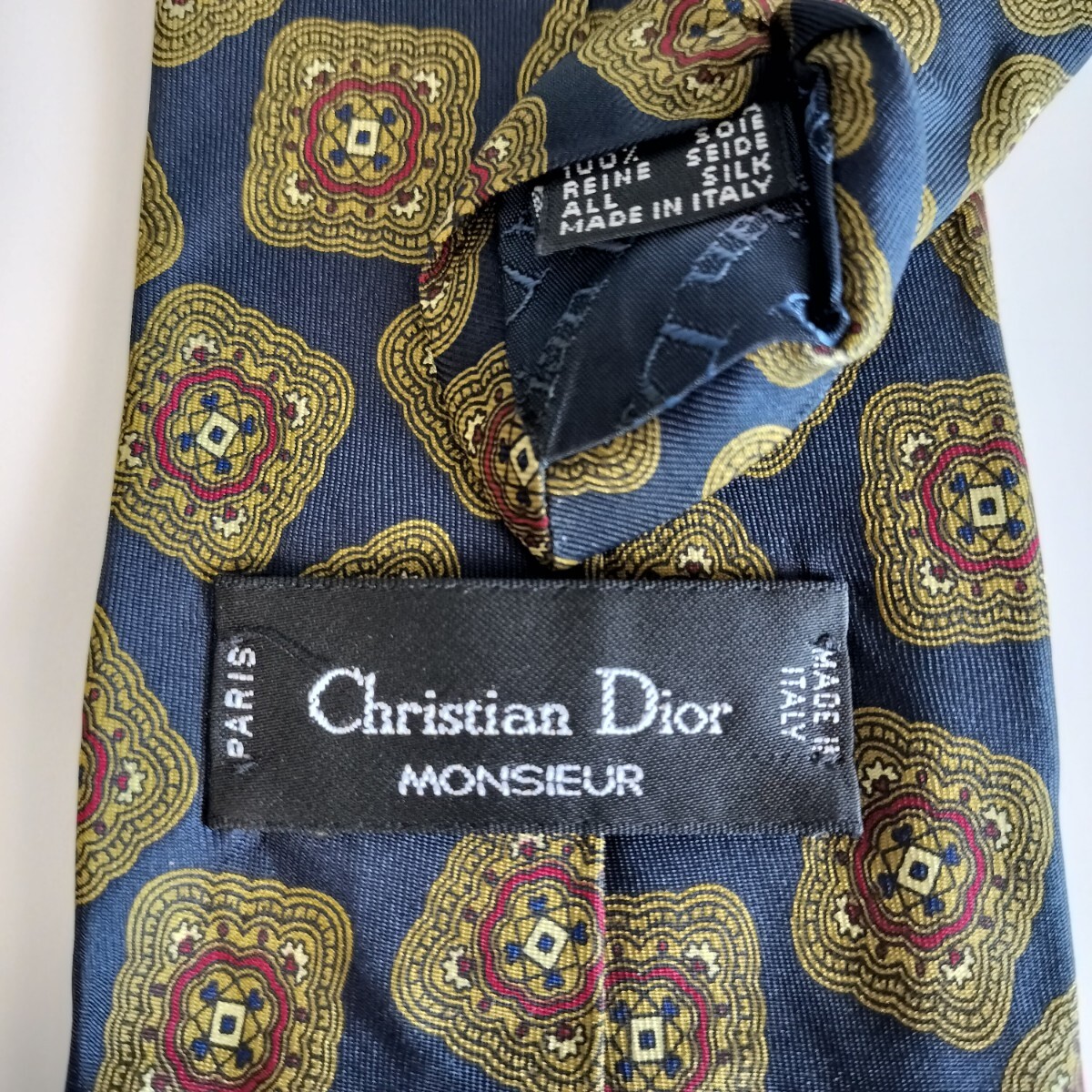 Christian Dior(クリスチャンディオール)紺緑赤四角ネクタイ拍卖