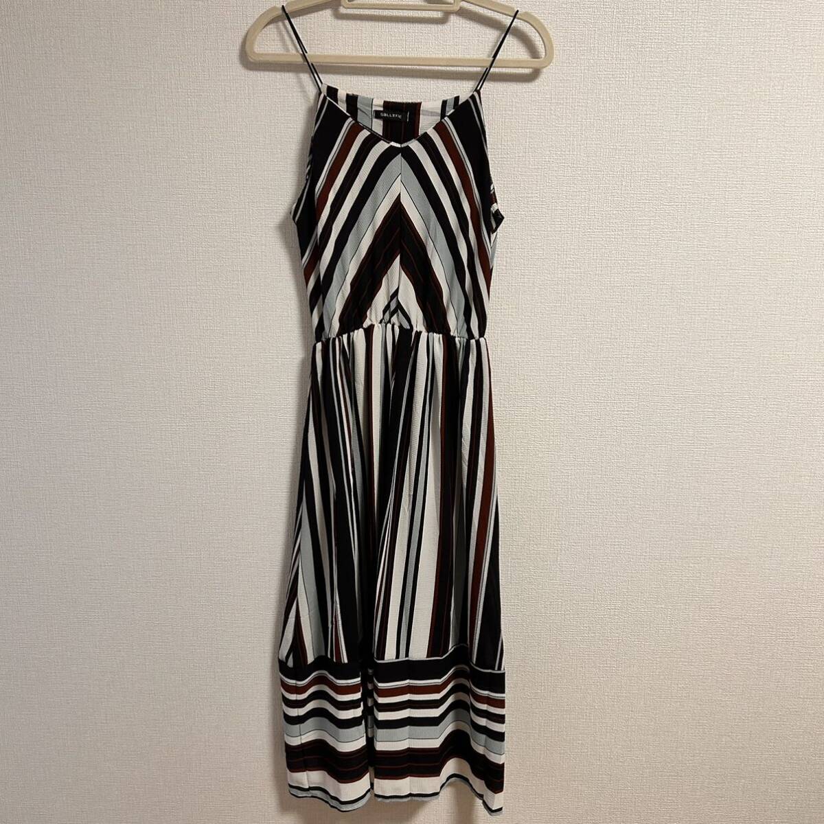 GaLLErIE キャミソールワンピース ギャレリー レトロ柄ストライプスカート 春夏 変則ストライプ拍卖