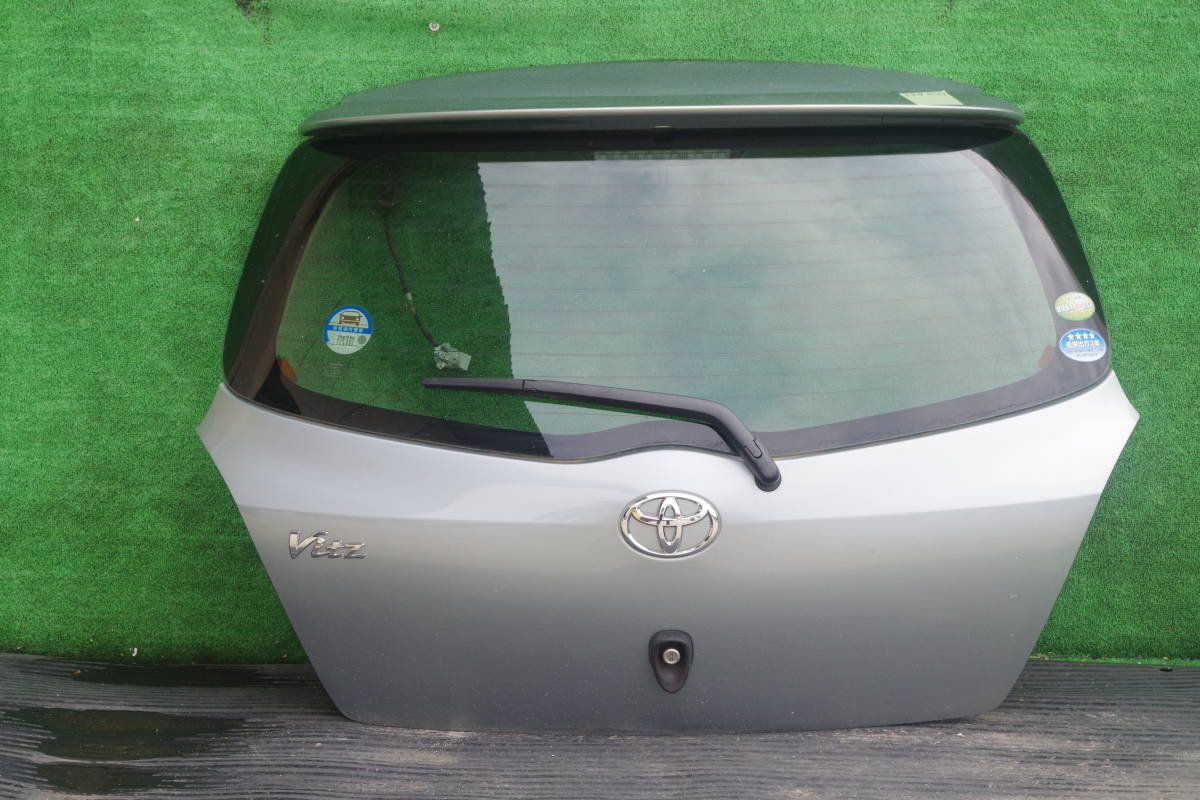 トヨタ ヴィッツ KSP90 バックドア拍卖