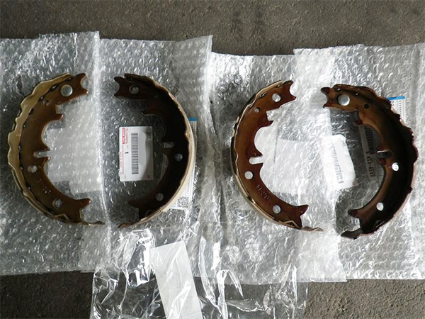 トヨタ 純正 JZX 100 チェイサー マークⅡ クレスタ サイド ブレーキ シュー 左右 セット jzx gx lx sx 検索 マフラー ホイール グリル拍卖