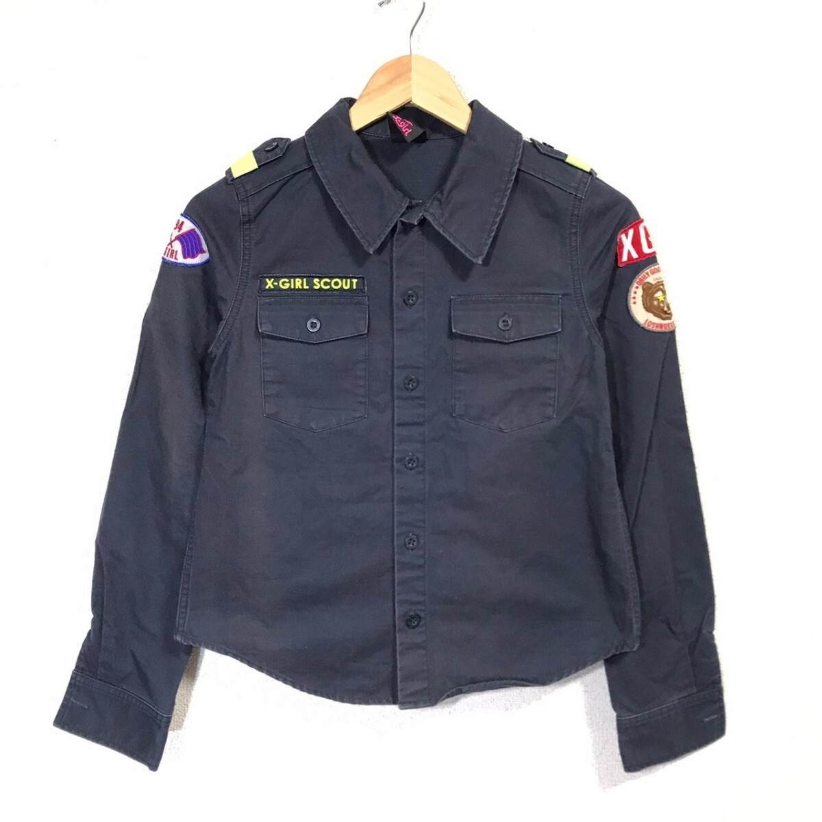 FA837dL X-girl エックスガール サイズ1 (S位) ミリタリーシャツ コットンシャツ 長袖シャツ ネイビー 紺色 ワッペン レディース 古着 拍卖