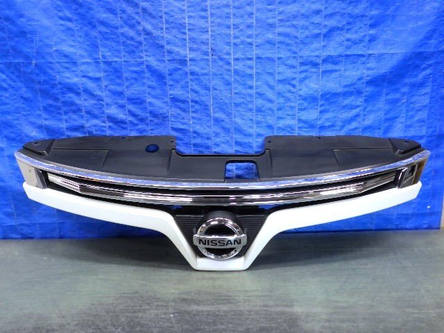 G041 エルグランド E52 中期 後期 ハイウェイスター グリル 62320 3GP0A拍卖