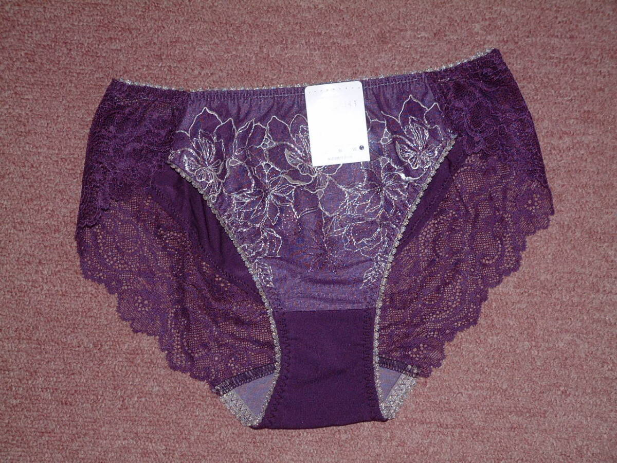 ★ワコール アンフィ amphi 大きな花柄のエンブロイダリーレースのショーツ Mサイズ PYJ153 VI拍卖