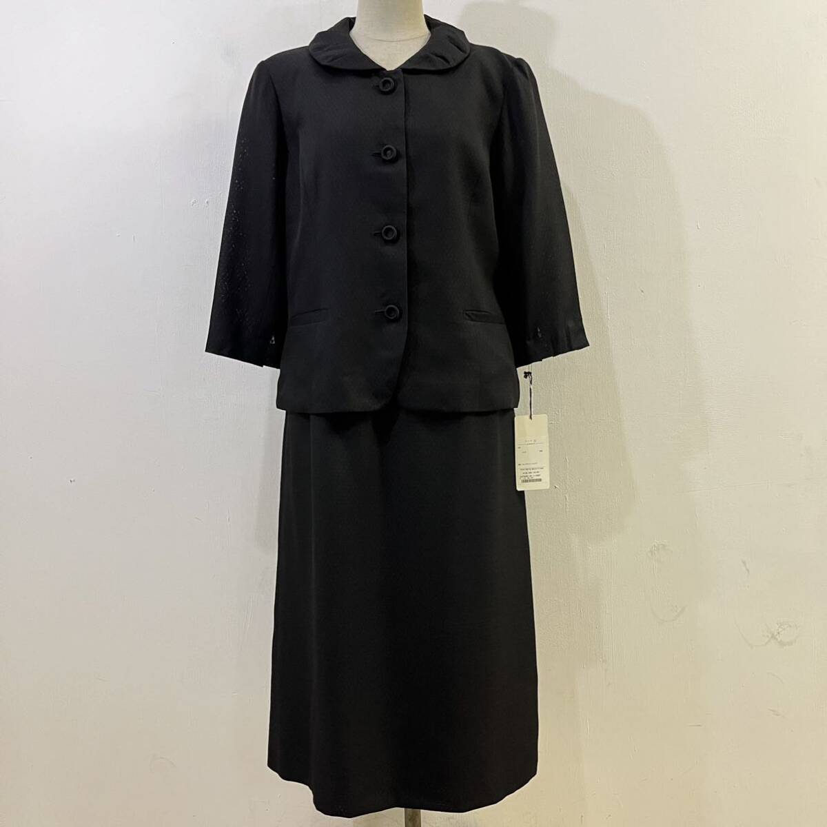 新品未使用タグ付 LAPINE FORMAL 定価¥126,000- シルクセットアップ ブラックフォーマル ジャケット ロングスカート【送料一律/同梱可能】N拍卖