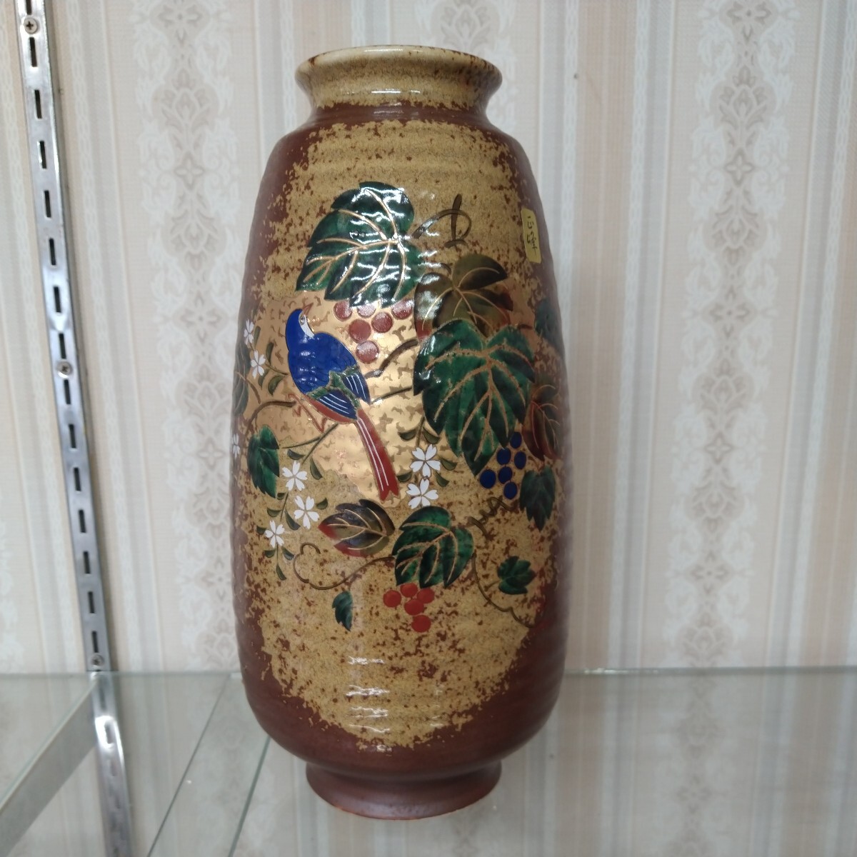 九谷焼 正峰 花瓶 ツタぶどう 専用の箱はありません。サイズ…高さ30cm 幅15cm 口径8cm 新品未使用です。拍卖