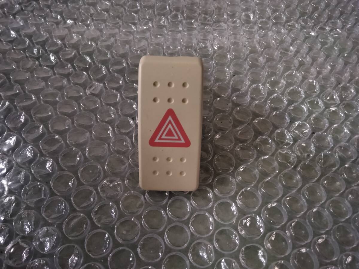 スズキ アルト HA25S 純正ハザードスイッチ ハザード スイッチ拍卖