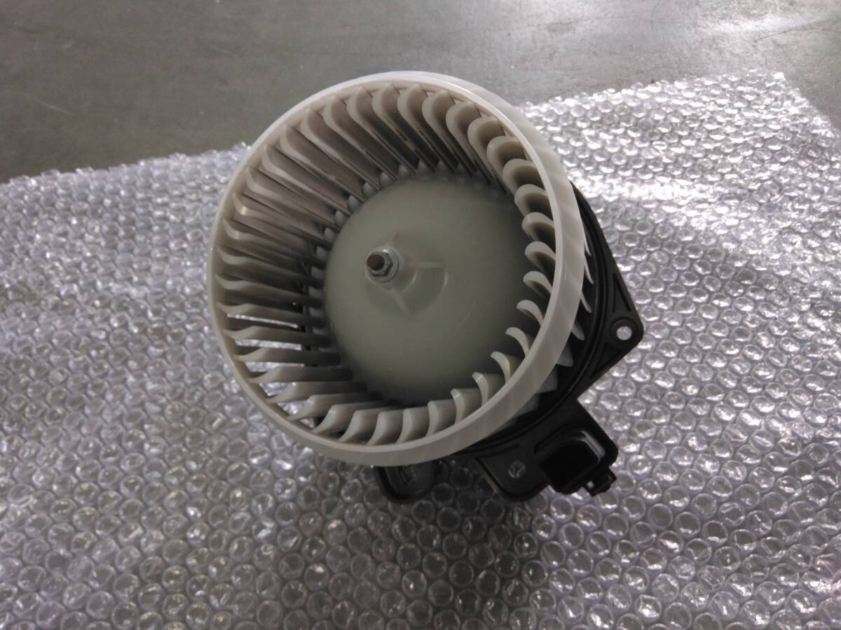 マツダ AZワゴン MJ23S 純正ブロアモーター ブロワモーター エアコン フィルター ファン 送風機拍卖