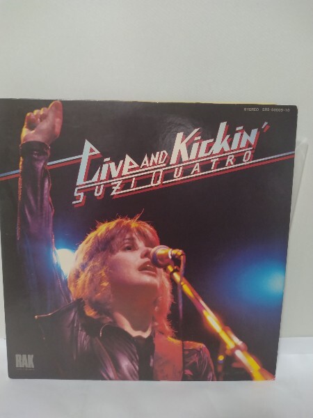 LP SUZI QUATRO スージー クアトロ ライブ LIVE AND KICKIN 2枚組 見開き拍卖