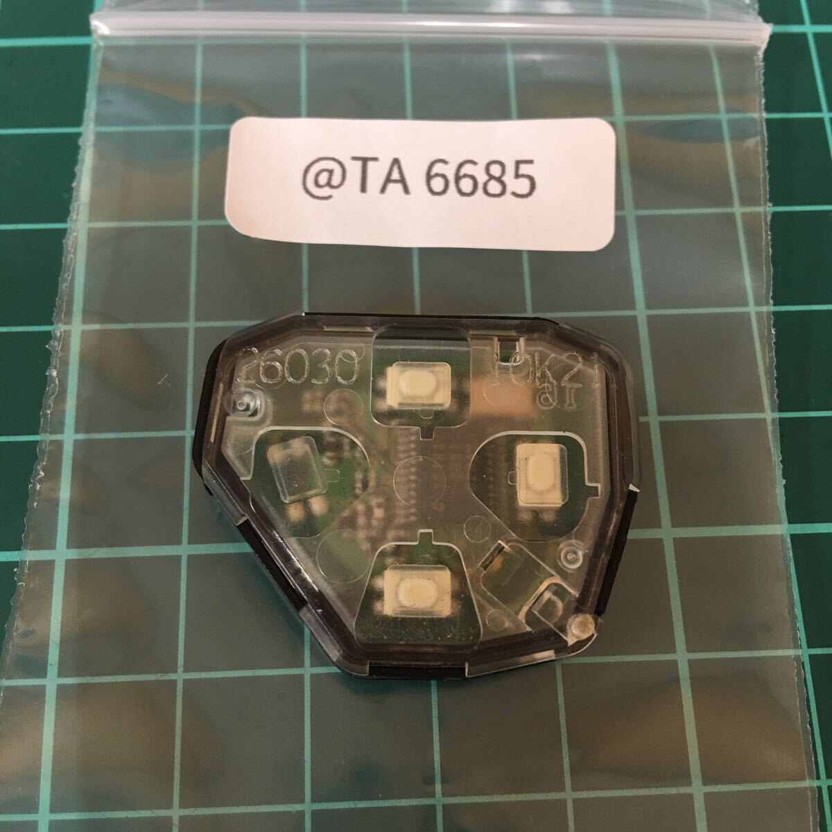 @TA6685 点灯 基盤のみ 基盤26030 トヨタ 純正 3ボタン スライド キーレス ハイエース AZR60ヴォクシー ノア ポルテ アルファード等拍卖