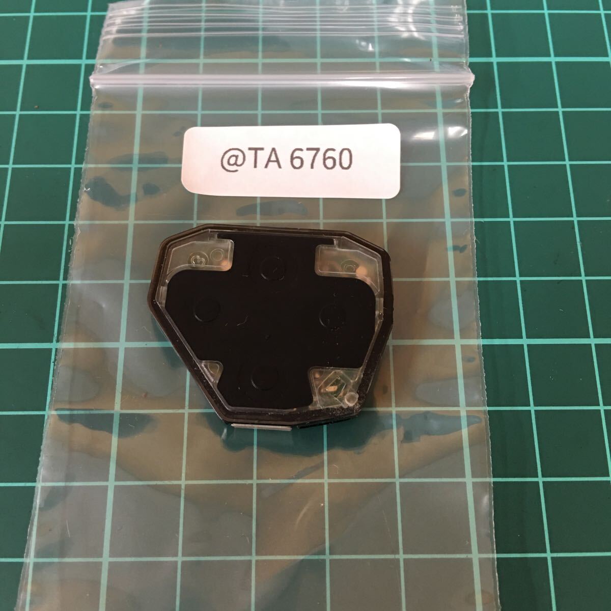 @TA6760 点灯 基盤のみ トヨタ 純正 キーレス リモコンカローラ ノア ヴォクシー ハイエース等 2ボタン拍卖