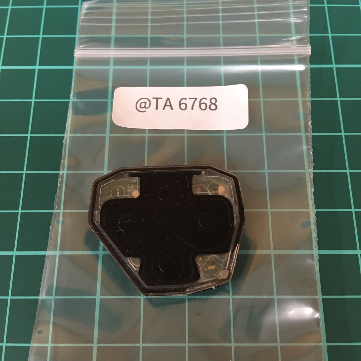 @TA6768 点灯 基盤のみ トヨタ 純正 キーレス リモコンカローラ ノア ヴォクシー ハイエース等 2ボタン拍卖