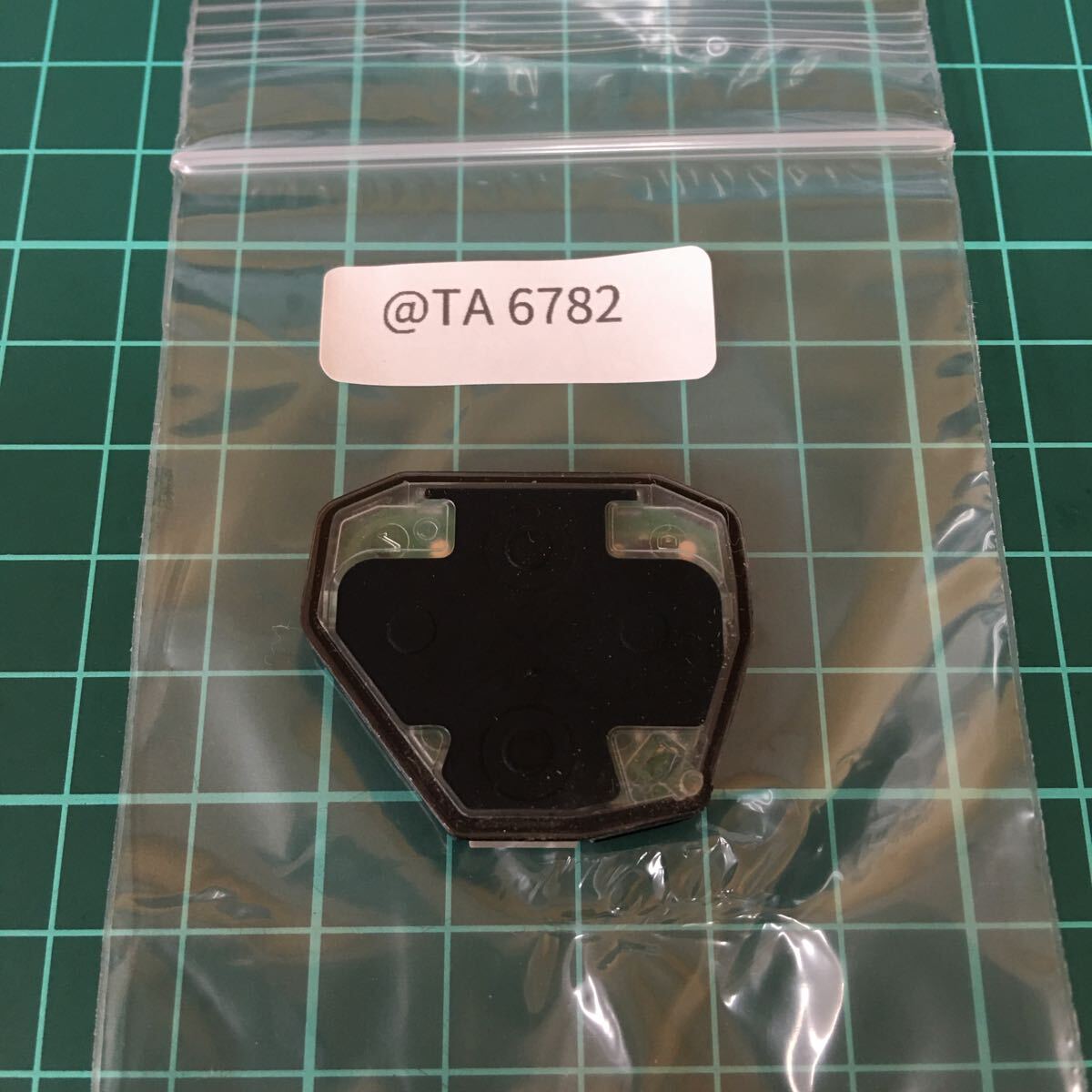 @TA6782 点灯なし 基盤のみ トヨタ 純正 キーレス リモコンカローラ ノア ヴォクシー ハイエース等 2ボタン拍卖