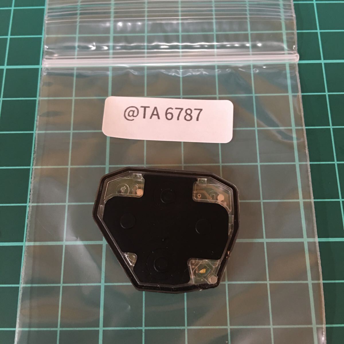 @TA6787 点灯なし 基盤のみ トヨタ 純正 キーレス リモコンカローラ ノア ヴォクシー ハイエース等 2ボタン拍卖