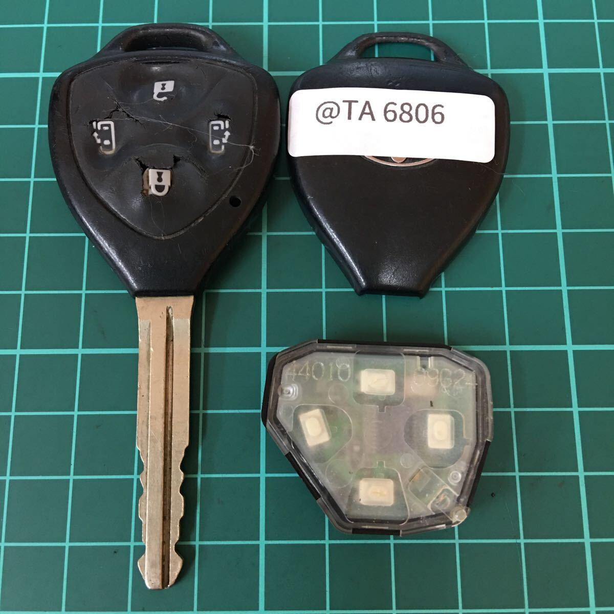 @TA6806 点灯 基盤44010 トヨタ 4B 両側スライド キーレス ハイエース AZR60ヴォクシー ノア ポルテ アルファード等 4ボタン拍卖