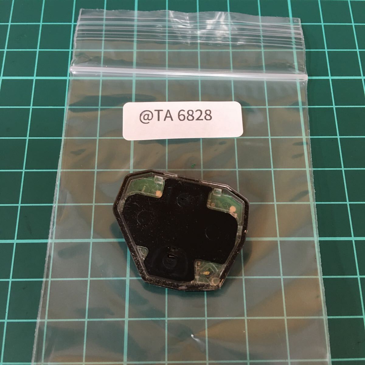 @TA6828 点灯 基盤のみ トヨタ純正 キーレス リモコンカローラ ノア ヴォクシー ハイエース等 2ボタン拍卖