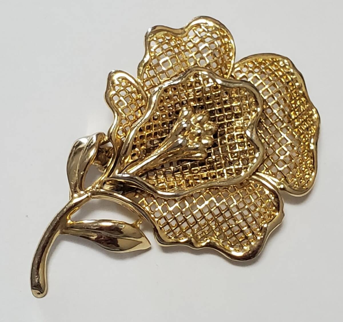 お洒落 ブローチ ゴールドカラー レディース 6,8㎝ 18,6g 美品拍卖