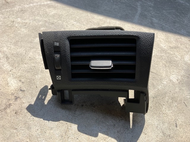トヨタ★20アルファードハイブリッドATH20W★後期純正エアコン吹き出し口★運転席エアコンダクト★ヴェルファイヤANH20WGGH20W拍卖