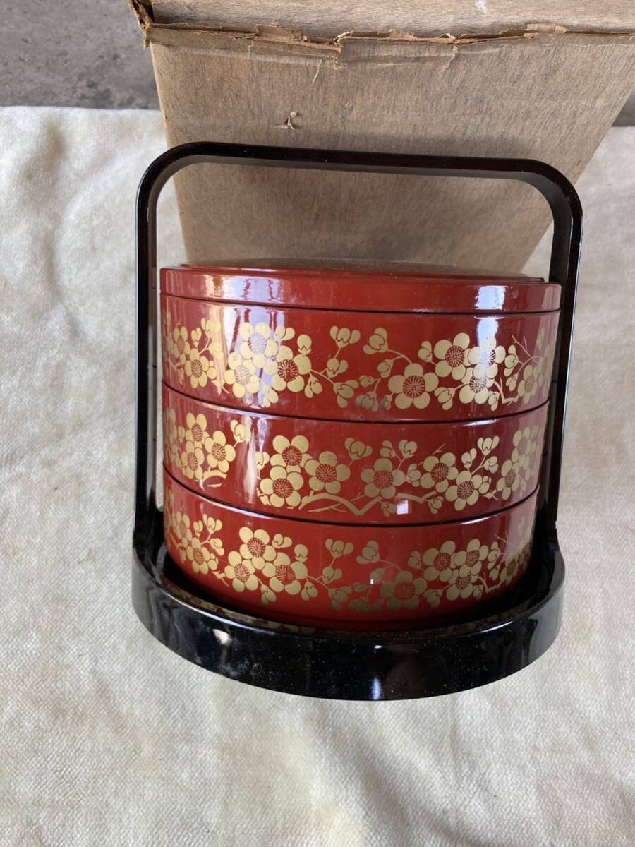 【送料無料】三段重 弁当箱 漆器 直径180x高さ45mm拍卖