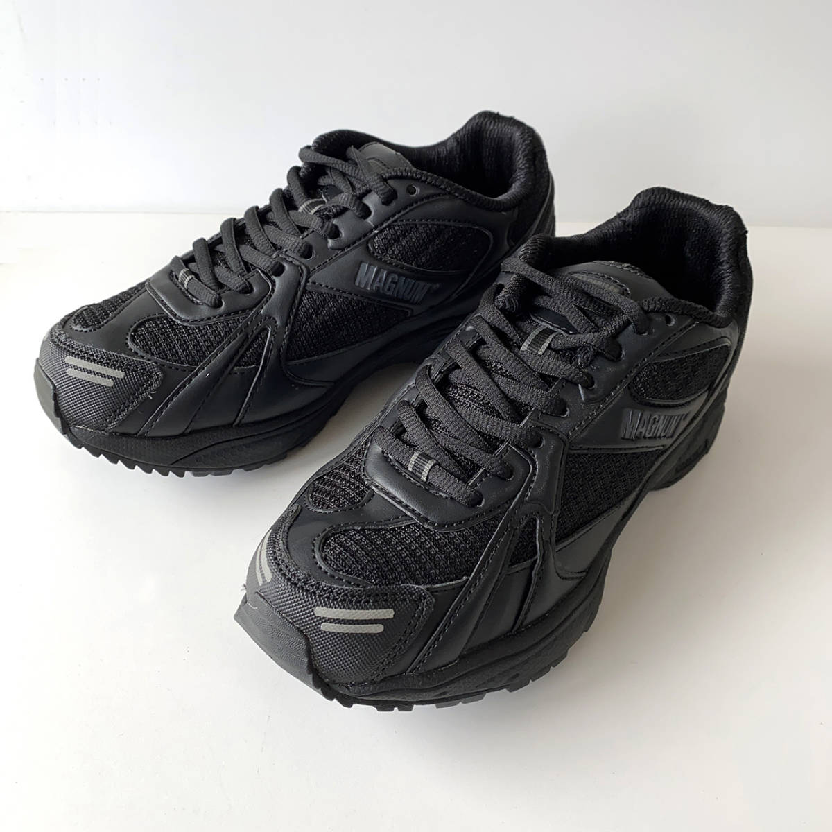 デッドストック【MAGNUM/マグナム】イギリス軍トレーニングシューズ ブラックBRITISH ARMY黒DeadstockスニーカーUK4M(US6M/22cm位)拍卖