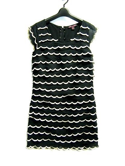 BETSEY JOHNSON ベッツィジョンソン シルク100%のティアードドレス ワンピース パーティーなどに!!拍卖
