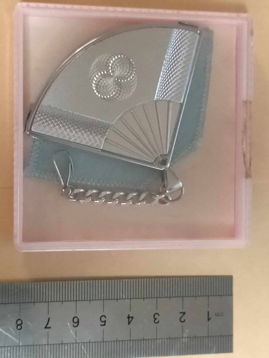 昭和レトロ エレガンス 扇子 ミラー 扇 鏡 Hand fanチャーム 和風 小物 昭和レトロ Showa Retro Elegance Japanese Hand fan purse mirror拍卖