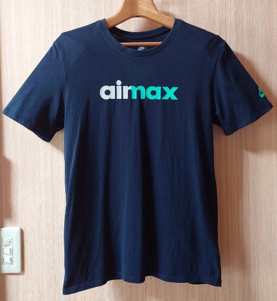 NIKE AIRMAX Tシャツ拍卖