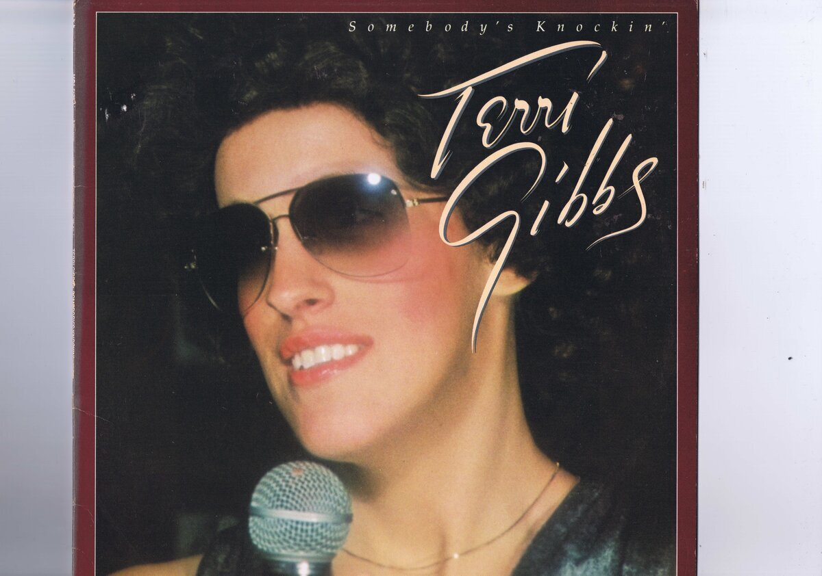 盤質良好 US盤 LP Terri Gibbs / Somebody's Knockin' MCA-5173拍卖