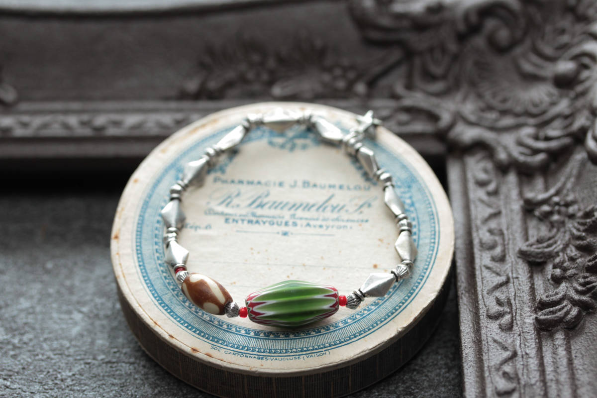 *vintage metal &Chevron beads ブレスレット拍卖