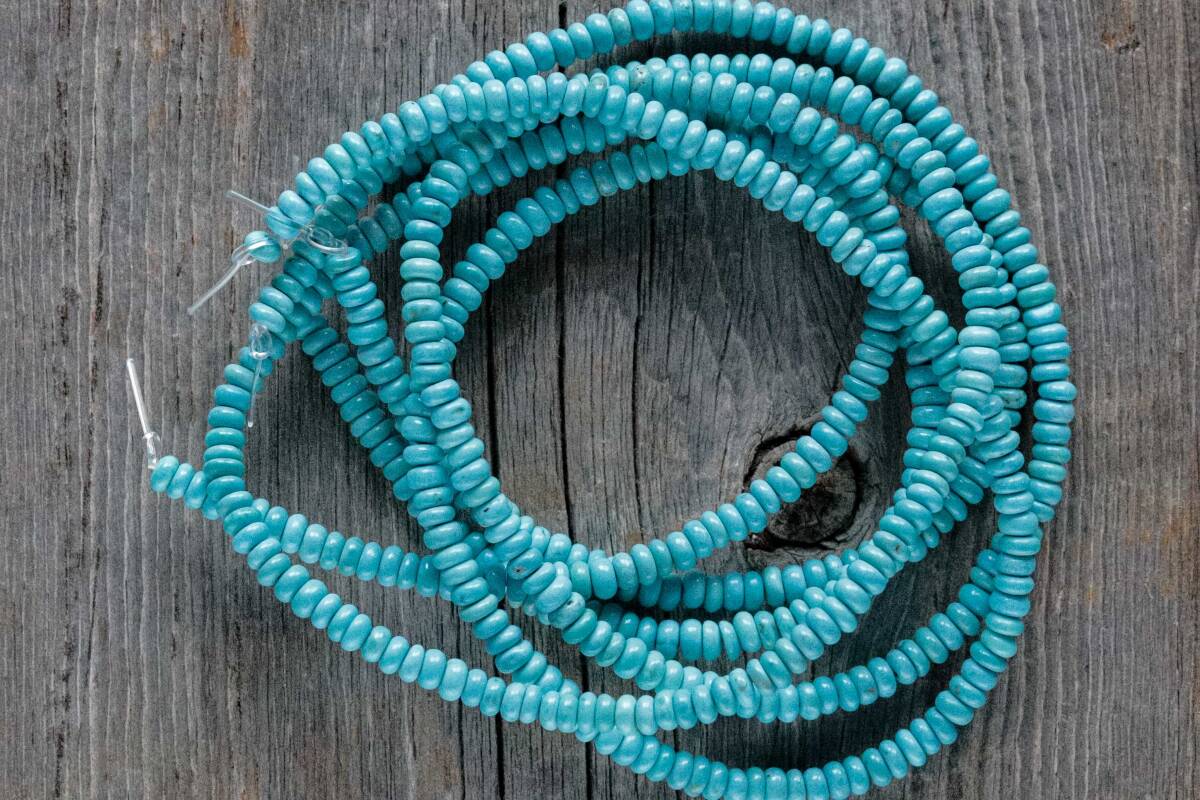 *howlite button type拍卖