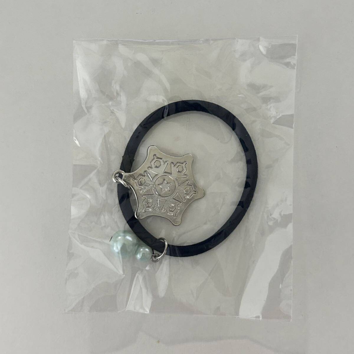 新品★ひとりよがり4 ヘアゴム③ 紺【2014年 ゴールデンボンバー 鬼龍院翔 グッズ ガチャ】拍卖