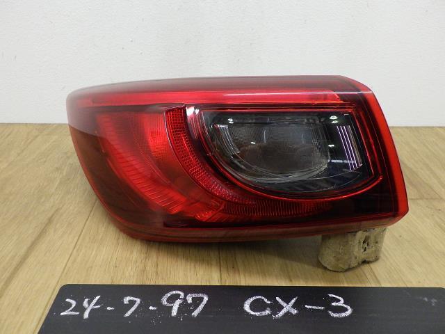 CX-3 LDA-DK5FW 左テールランプ ライト レンズ 41V スタンレー W2730 DB2S-51-160F拍卖