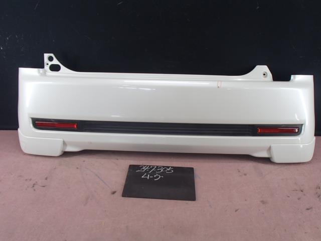 ムーヴ  L175S リヤバンパー  W24 52159-B2290-10拍卖