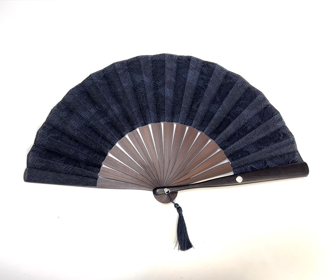 花とら●リサイクル和装小物 扇子 黒檀 資生堂 レース 椿唐草 花椿扇 240614拍卖