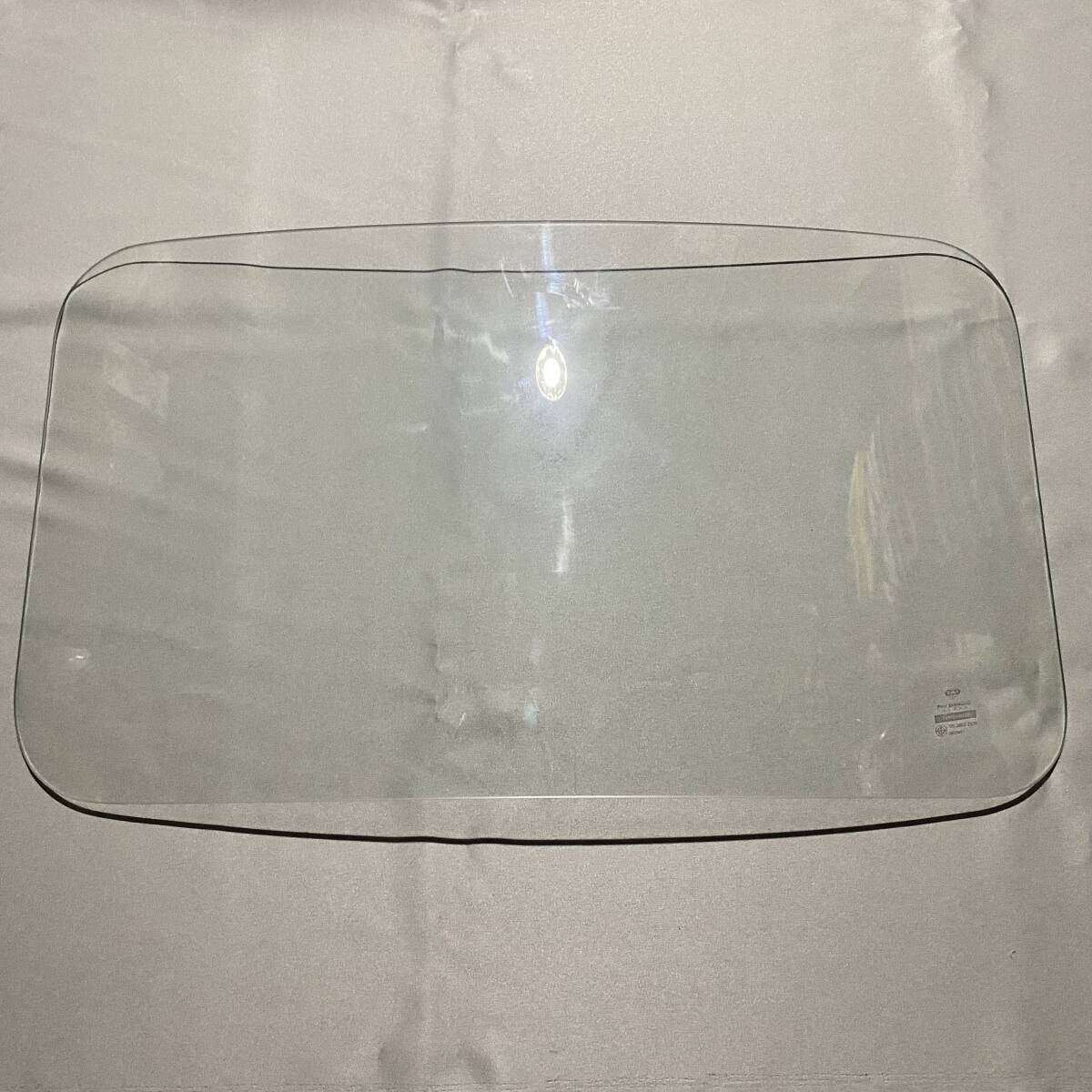 新品・即決・直接お引き取り歓迎・大阪市西淀川区から・WIC社製トゥクトゥク用のフロントガラス・ウェザーストリップのセットです。拍卖