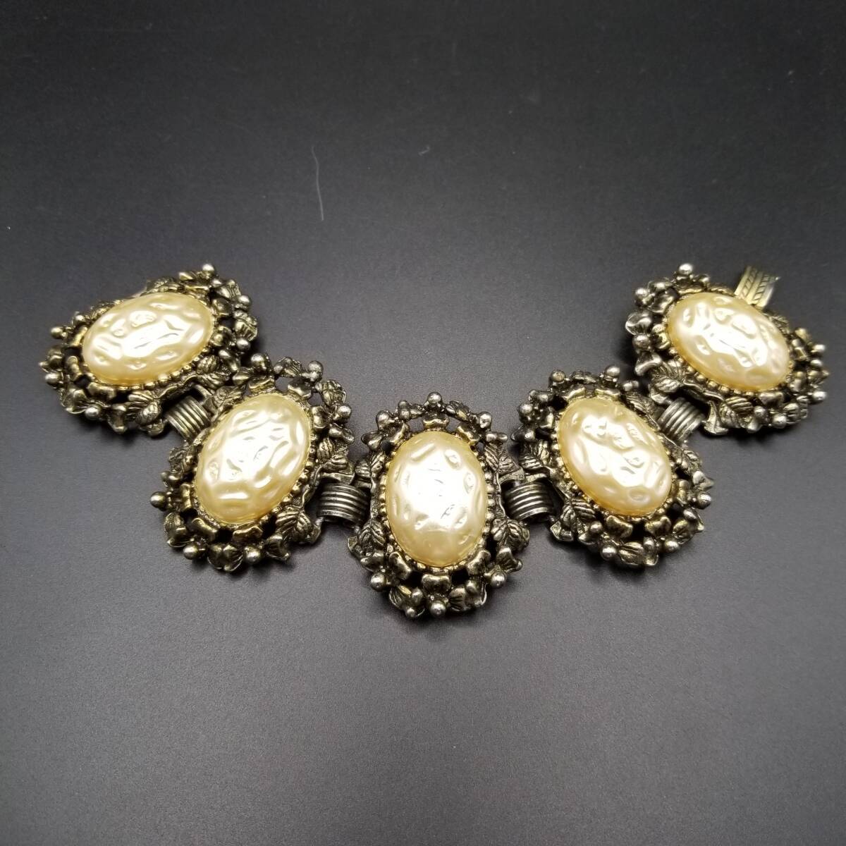 Selro Selini 大粒 バロックパール フローラル ヴィンテージ ブレスレット 極幅広 アンティーク調 花装飾 コスチュームジュエリー Y17-T拍卖