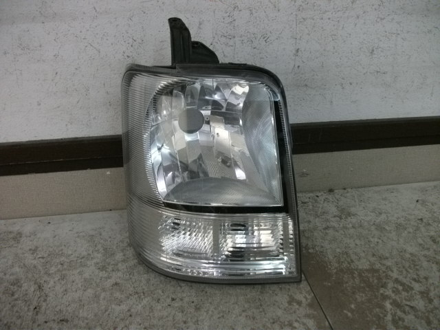 DA64V エブリィ 右ヘッドライト(101079)拍卖